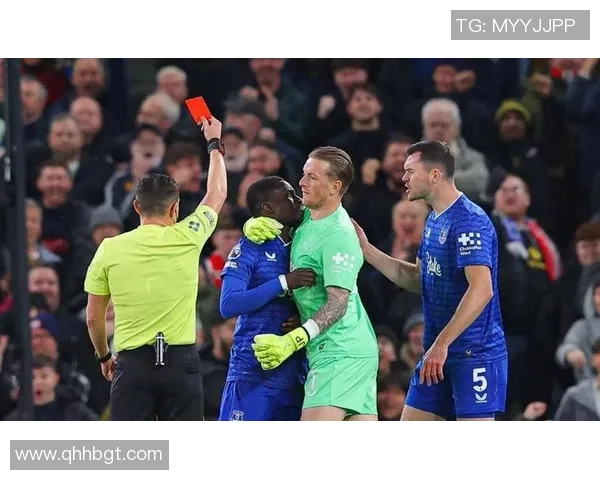 英超激战切尔西大胜尤文红牌争议引发全场热议与点评